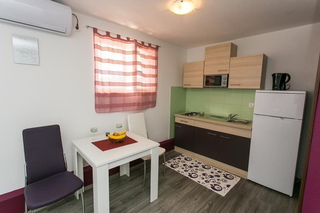 Apartments Tomas Trogir Eksteriør bilde
